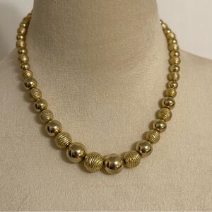 Elegant Vintage Gold Beaded Necklace